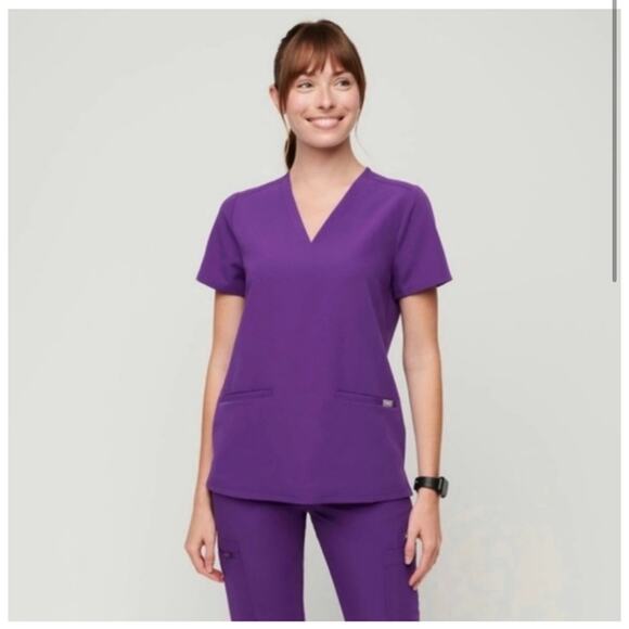 Figs Casma Three Pocket Technical Scrub Top Ultraviolet Purple Womens XS - Picture 2 of 16